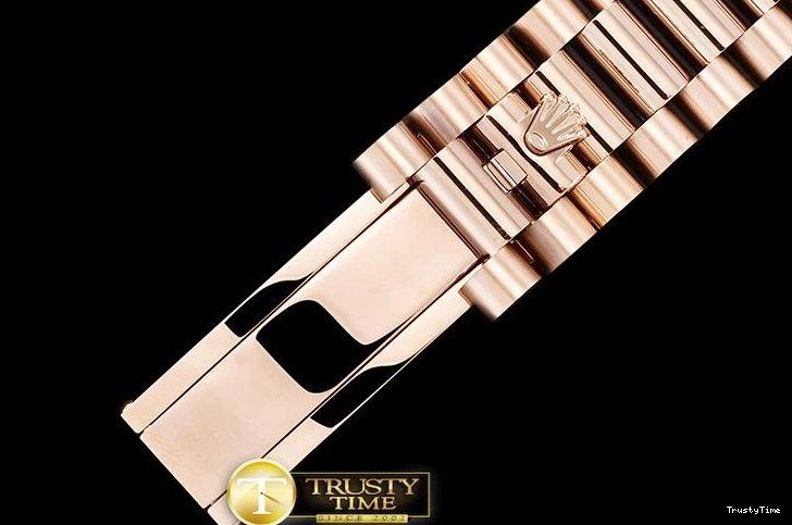 0504 Premium RDD0208D – DayDate 40mm 678